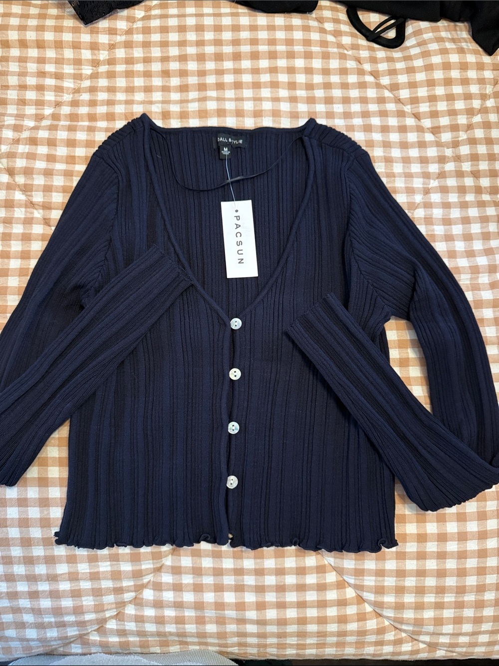 Button-front ribbed long sleeve top